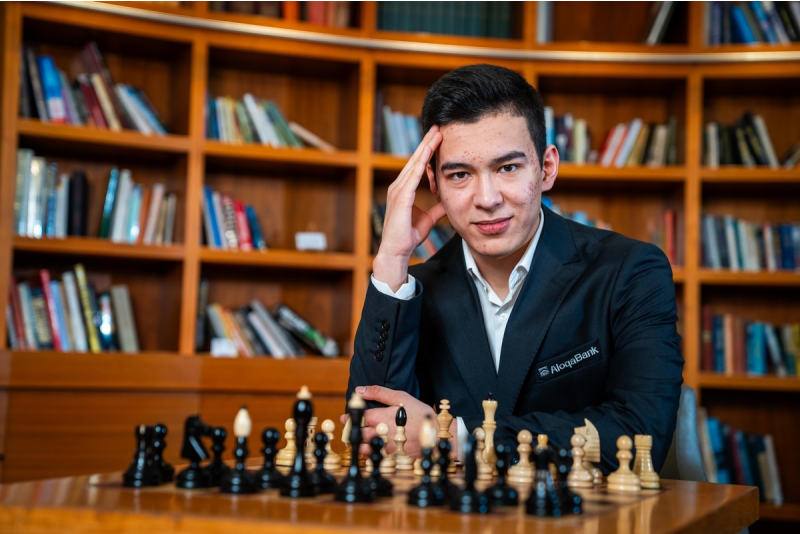 Magnus Carlsen's emotional turmoil after loss to Uzbek grandmaster Abdusattorov 