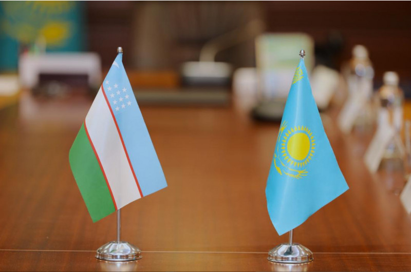 Kazakhstan and Uzbekistan ministers partner to enhance transport connectivity 