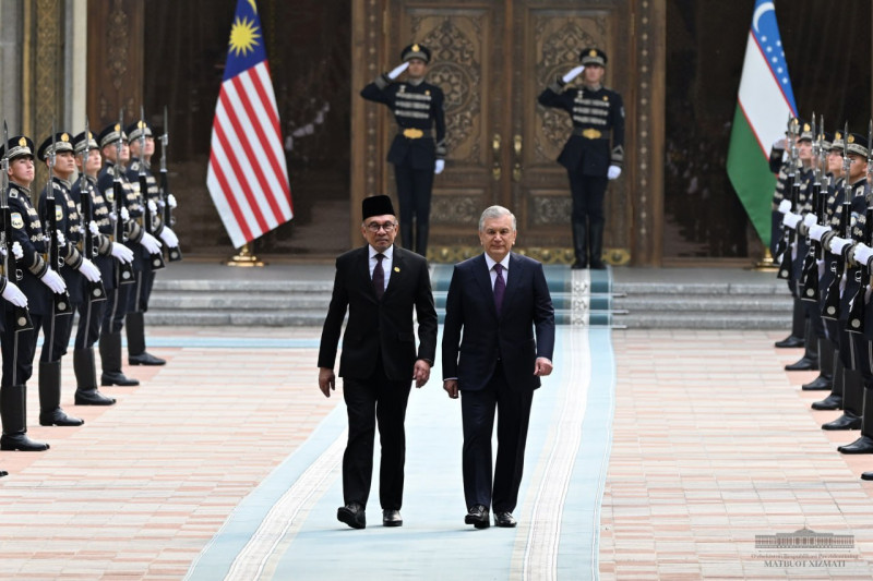 Премьер Малайзии прибыл в Узбекистан 