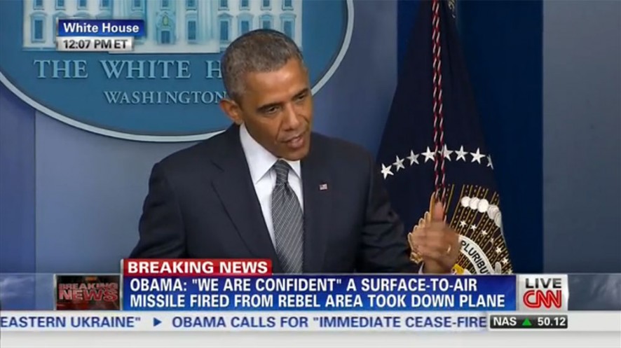 Barak Obama matbuot anjumani paytida. CNN telekanalidan lavha