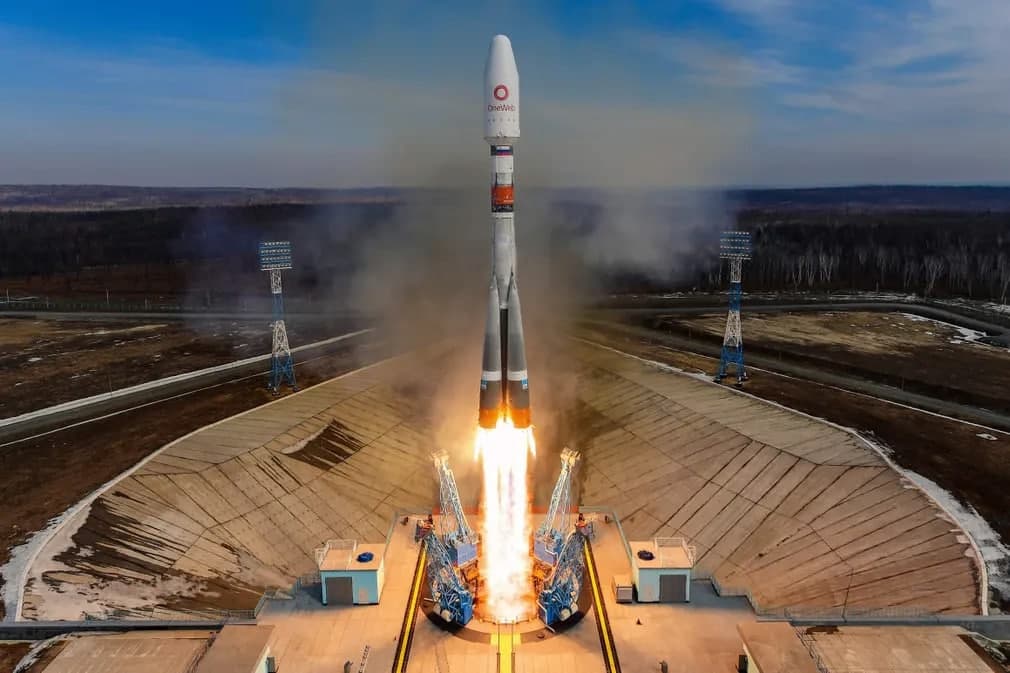 Россиянинг «Восточний» космодромидан «Союз-2.1б» ракета ташувчиси старт олди.