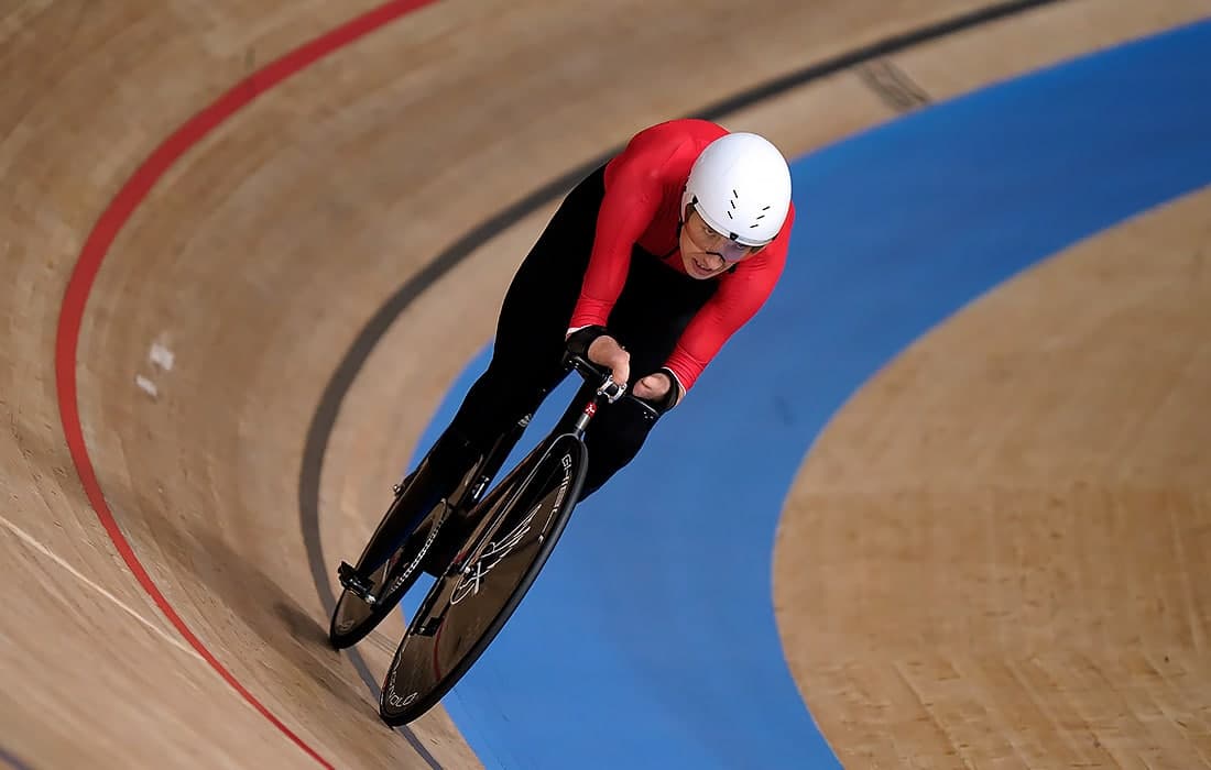 Велосипедчи Михаил Асташов Токио Паралимпиадасида 3000 метр масофадаги пойгада олтин медални қўлга киритди.
