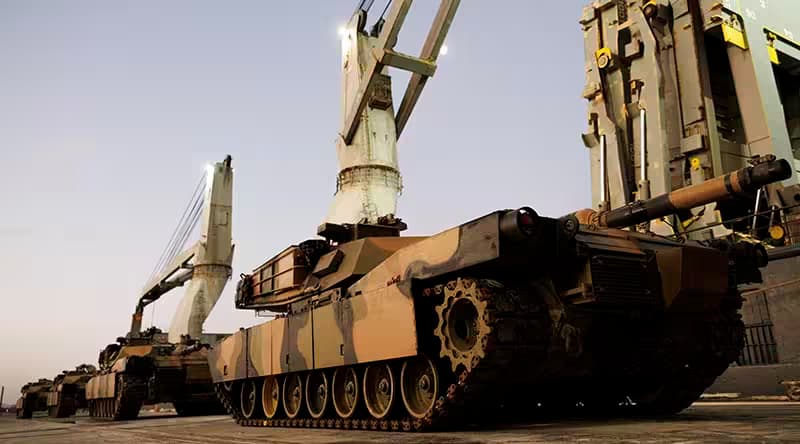 Abrams tanklari Ukrainaga yetkazish jarayonida