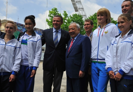 Sergey Bubka O‘zbekistonda. Foto: olympic.uz