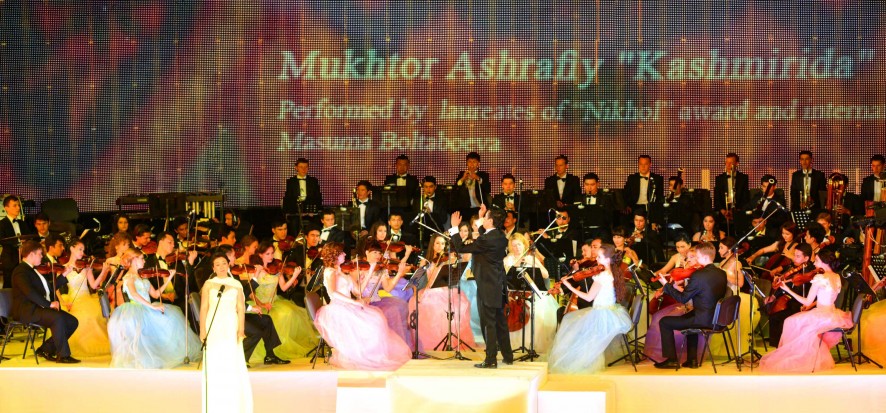 “Yoshlik bahori” festivalining gala-konsertida. Foto: O‘zA