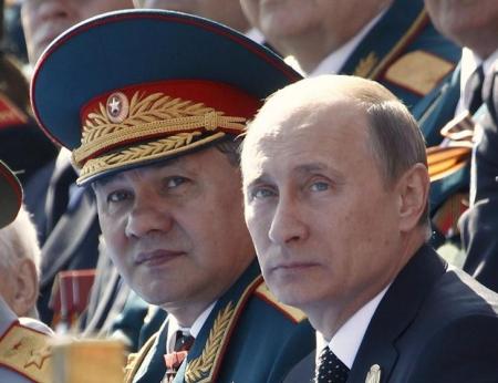 Rossiya prezidenti Vladimir Putin va mudofaa vaziri Sergey Shoygu. Foto: Reuters