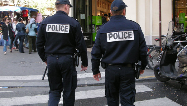 Франция полицияси ходимлари. Фото: ria.ru