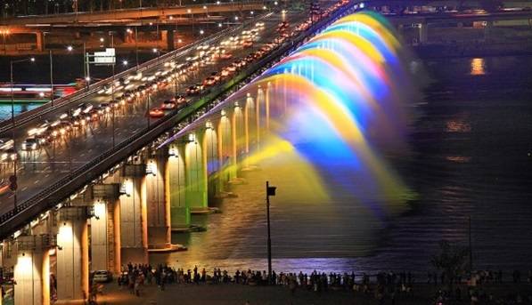 Banpo Moonlight Rainbow Fountain. Foto: Korrespondent.net