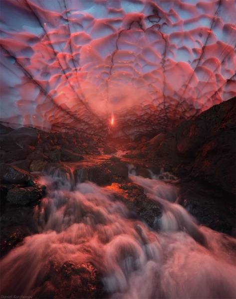 Mutnov vulqoni ostidagi ulkan g‘or, Kamchatka, Rossiya. Foto: National Geographic