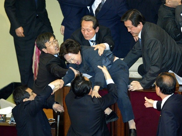 Janubiy Koreya parlamenti. Foto: Reuters