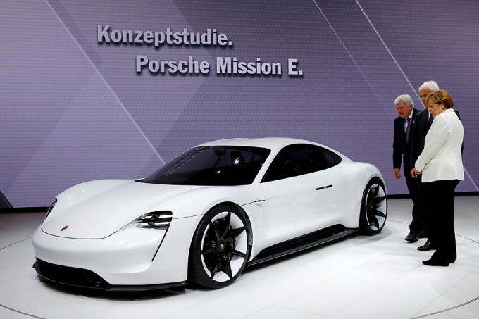 Porsche Mission E. Фото: «Газета.ru»
