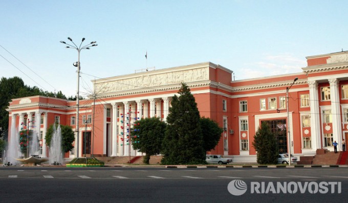 Tojikiston parlamenti binosi. Foto: “RIA Novosti”