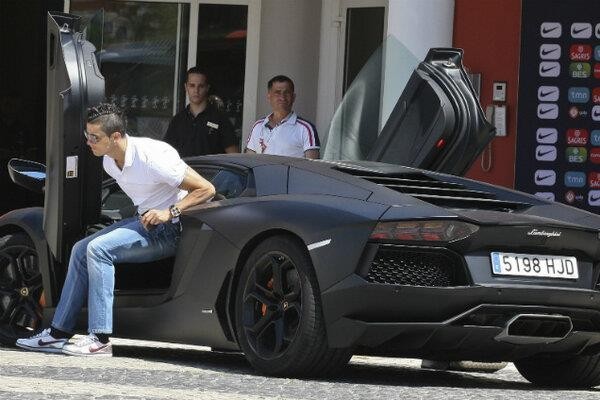 Lamborghini Aventador. Foto: “Sports.uz”