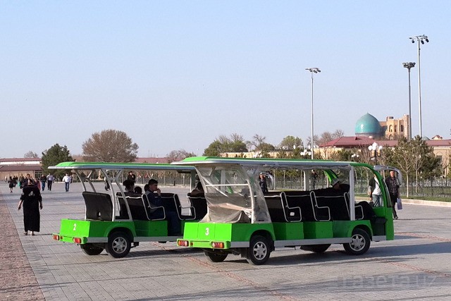 Samarqanddagi elektromobillar. Foto: “Gazeta.uz”