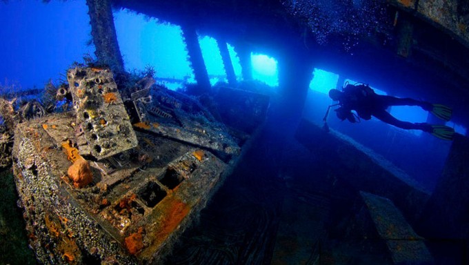 Foto: Below surface