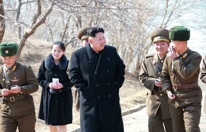 Ким Ё Чжон, Ким Чен Индан чапда. Фото: EPA