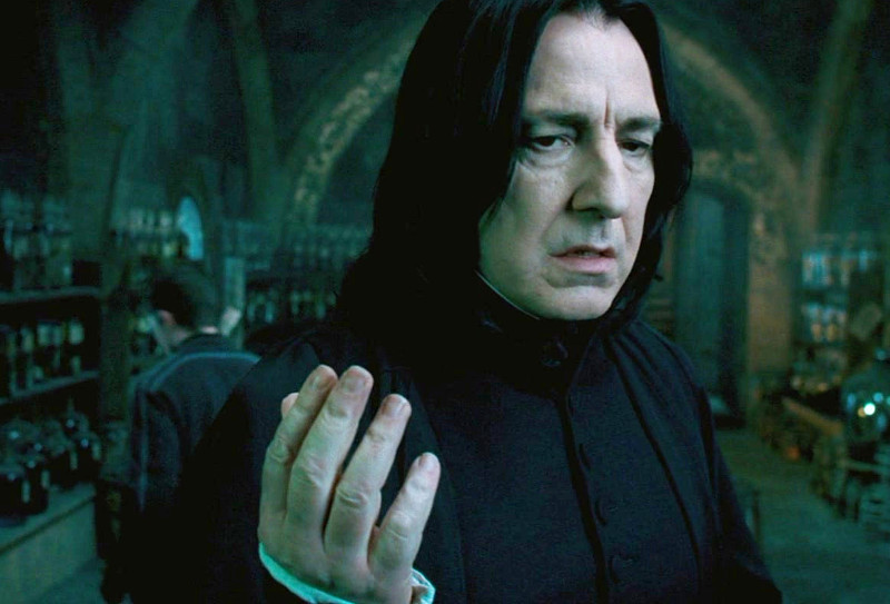 Severus Snegg.