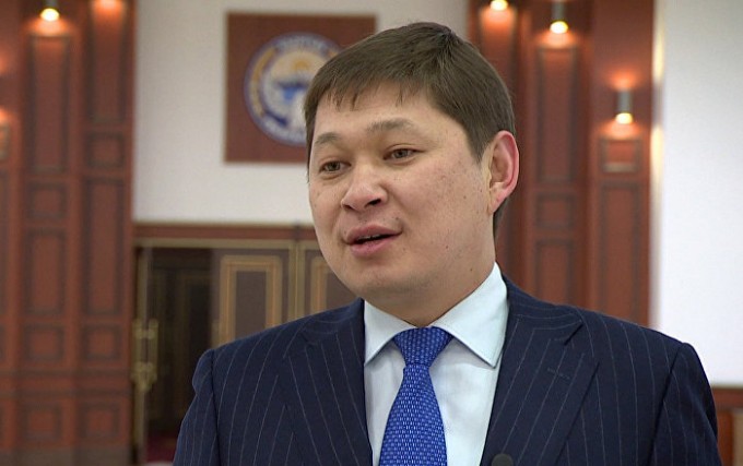 Sapar Isakov.