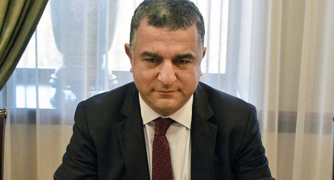Ахмет Башар Шен.