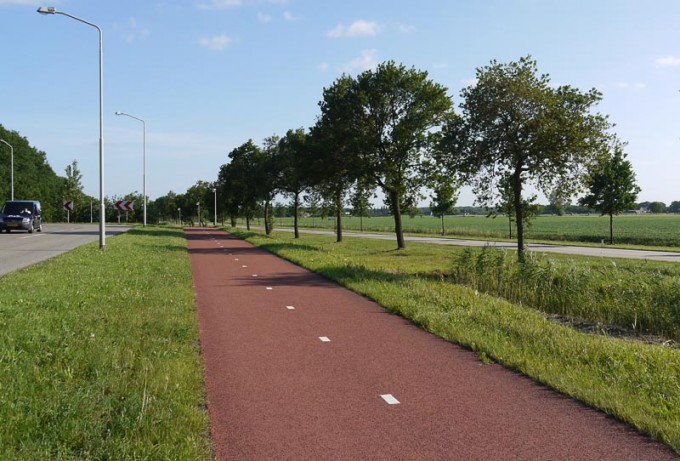 Нидерландиядаги икки томонлама велойўлак. Фото: Flickr