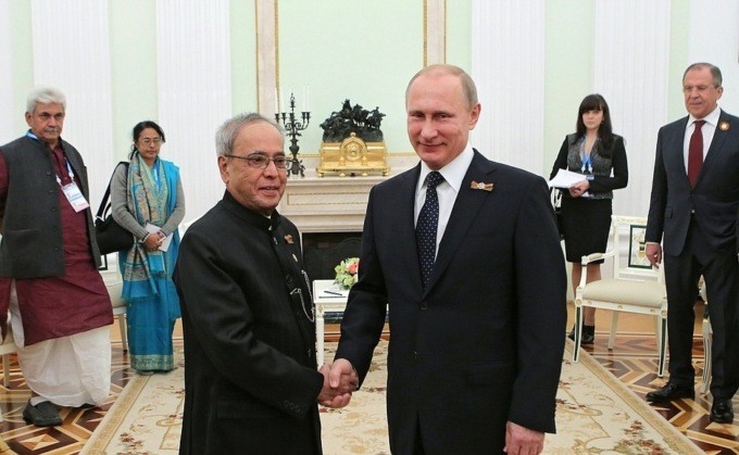 Pranab Mukerji va Vladimir Putin. Foto: TJournal