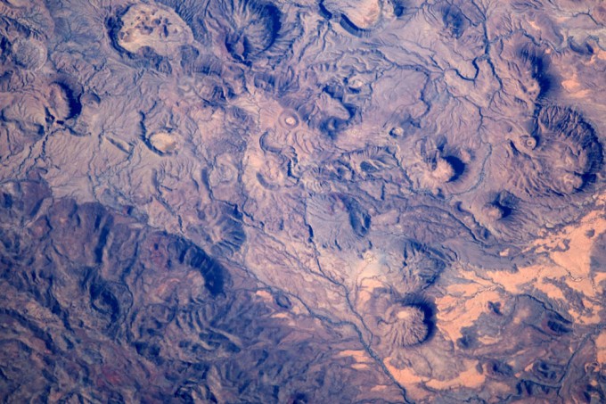 G‘arbiy Sudandagi yosh vulqon maydoni. Foto: NASA
