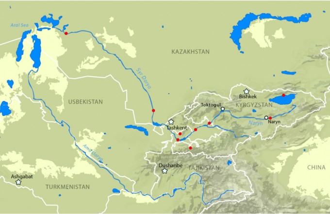 Где находится амударья и сырдарья на карте. Река Амударья на карте. Реки Амударья и Сырдарья на карте. Бассейн реки Сырдарья. Бассейн реки Амударья.