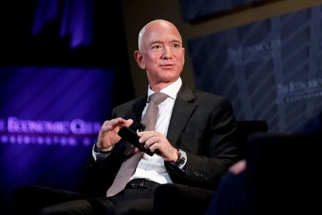 Amazon rahbari, milliarder Jeff Bezos
