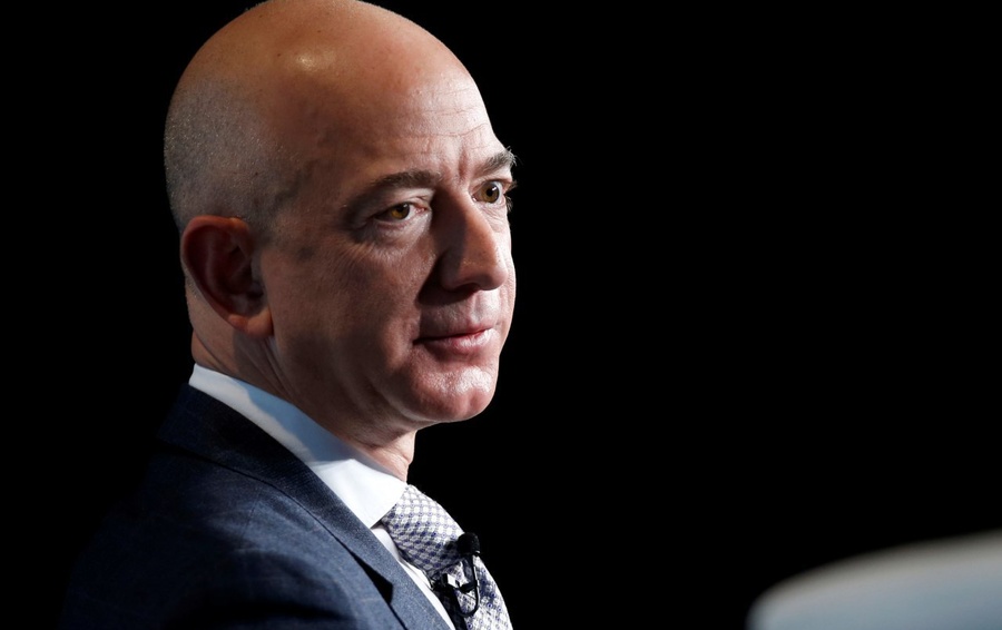 Amazon kompaniyasi asoschisi Jeff Bezos