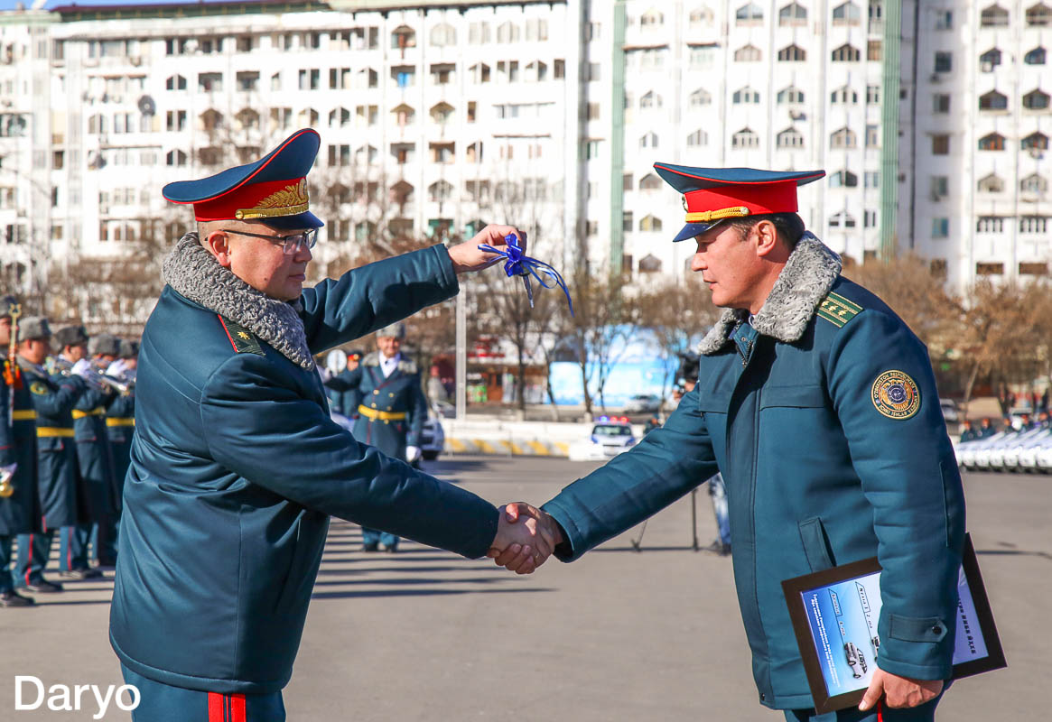 Toshkent shahar IIBB YHXBga Gentra kaliti topshirilmoqda