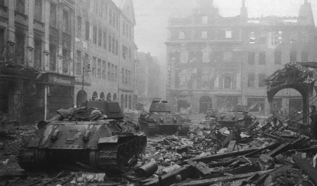 Berlin jangi. 1945-yil.