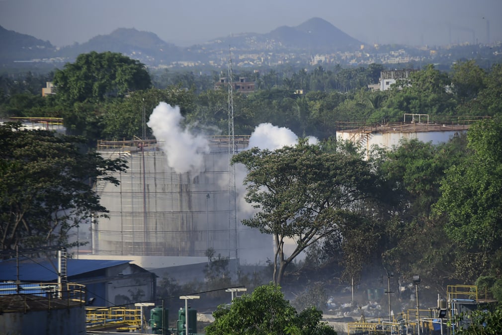 Hindistonning Vishakxapatnam shahri yaqinidagi LG Polymers kimyo zavodida gaz sizib chiqdi.