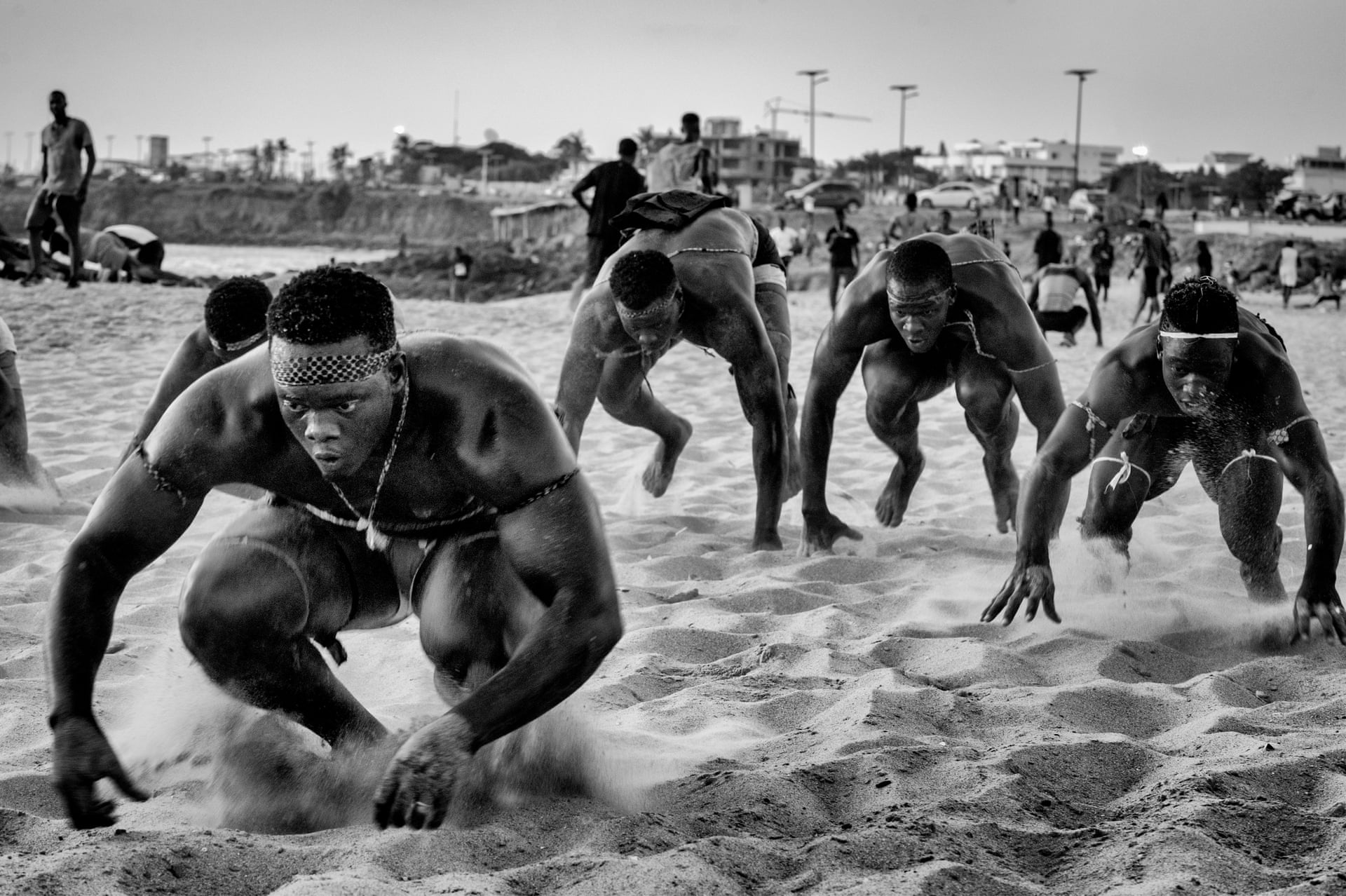 “Sport” yo‘nalishi g‘olibi — ispaniyalik Enjel Lopez Sotoning “Senegallik restlerlar” deb nomlangan surati.