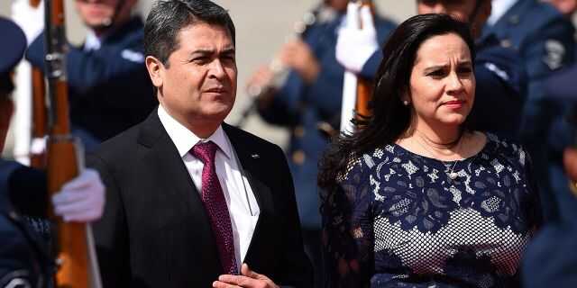 Гондурас президент ва унинг рафиқаси