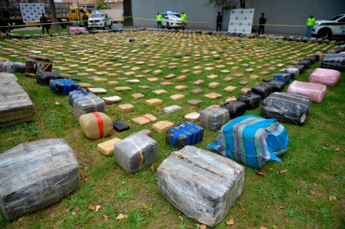 Politsiya 2,5 tonnadan ortiq marixuana va 5 kg kokainni musodara qildi.