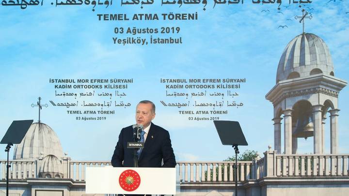Turkiya prezidenti Rajab Toyyib Erdo‘g‘on Avliyo Efrayim ibodatxona qurilishi rejasini e’lon qilmoqda. 2019-yil, 3-avgust.
