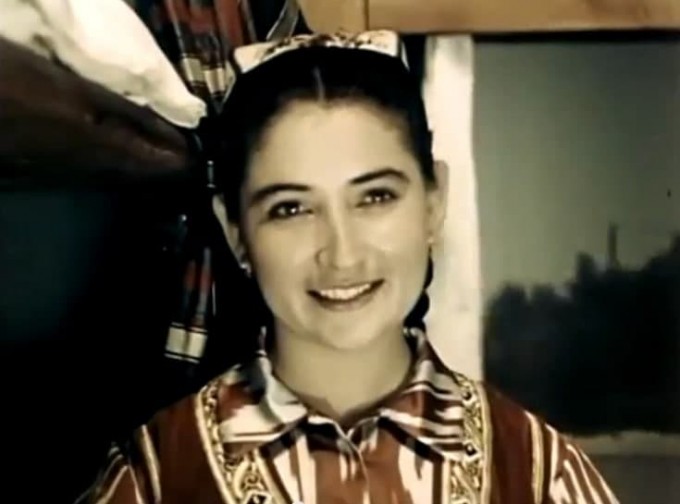 Klara Jalilova “Maftuningman” filmida.
