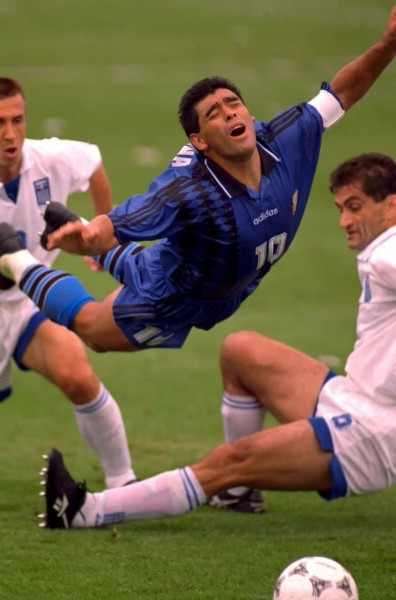 Diyego Maradona 1994-yilgi Jahon Chempionatidan o‘rin olgan Argentina—Gretsiya uchrashuvida. AQSh, 1994-yil 21-iyun.