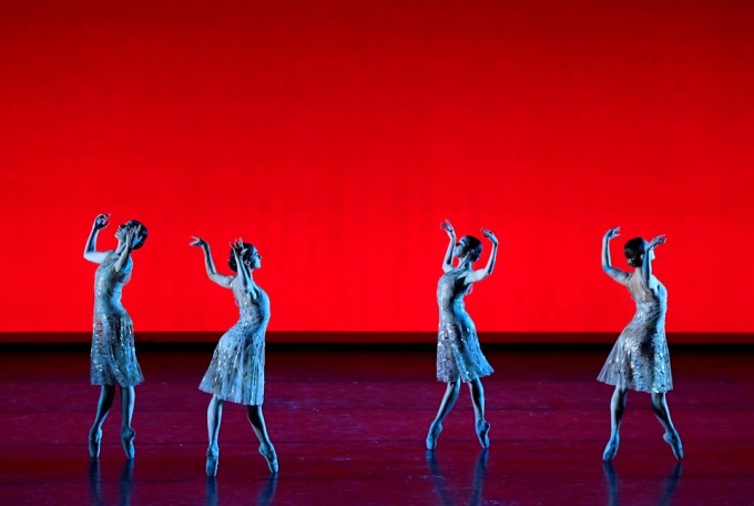 Буюк Британия қироллик балети санъат ихлосмандлари учун онлайн концерт дастурини қўйди.
