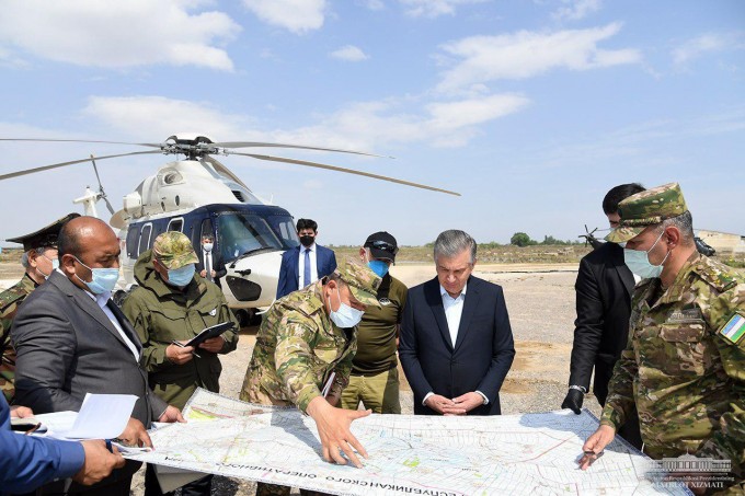 Suv toshqiniga birinchi bo‘lib duch kelgan Sardoba tumanidagi “Navoiy” mahallasi borib ko‘rildi. 2020-yil, 2-may.