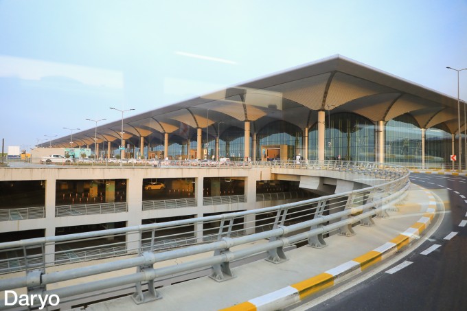 Istanbuldagi yangi yoki uchinchi aeroport kirish qismi.