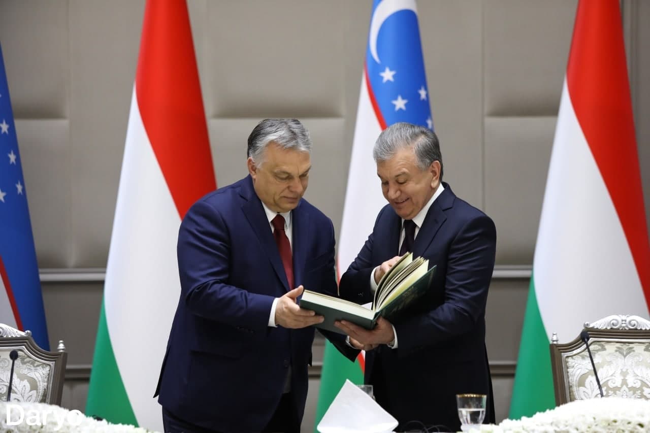 Shavkat Mirziyoyev O‘zbekistonda rasmiy tashrif bilan <a href=