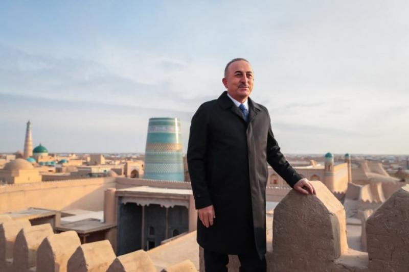 Foto: Xiva, Buxoro va Samarqandga tashrif buyurgan Turkiya tashqi ishlar vaziri Mevlut Chavusho‘g‘li