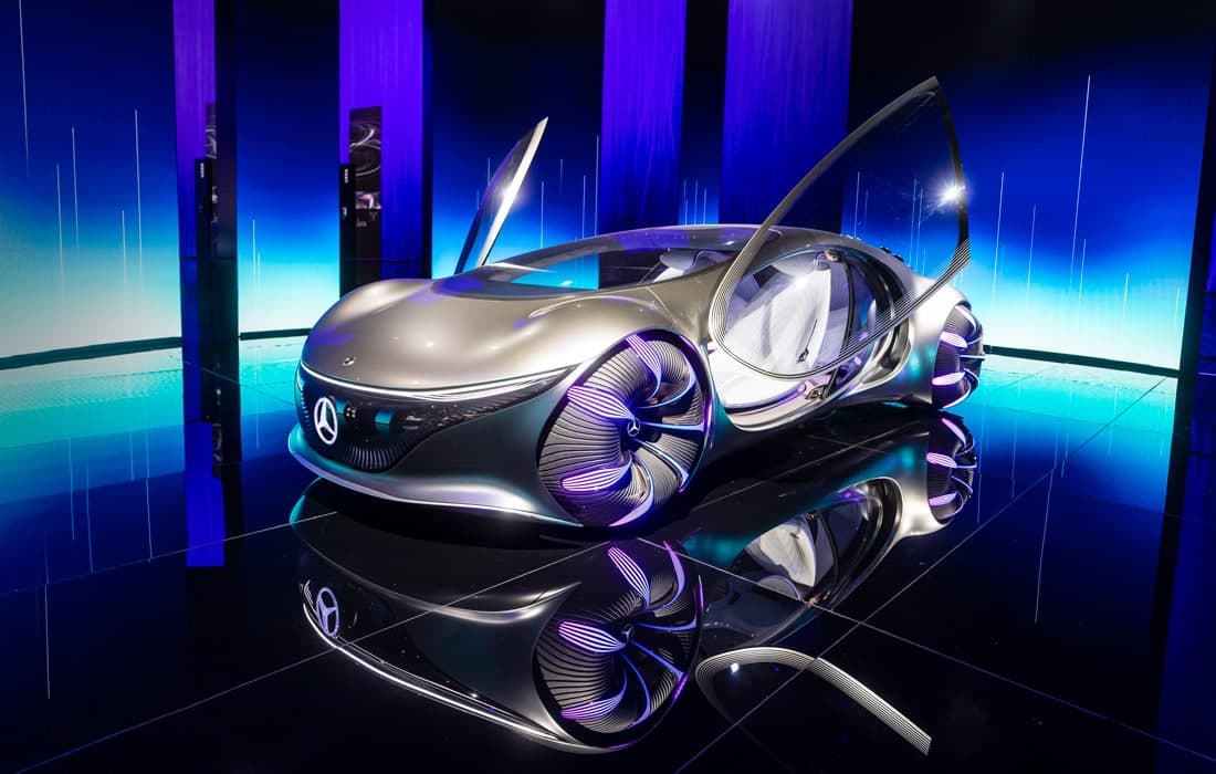 Shanxayda boshlangan Xalqaro avtomobilsozlik ko‘rgazmasida namoyish qilingan Mercedes Avatar konsept-kari.