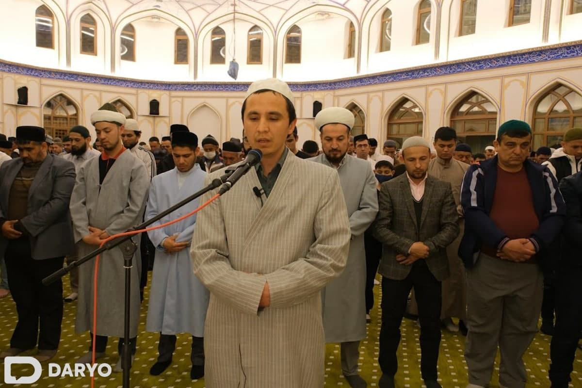 “Dilkusho” jome masjidi imom xatibi Farhod Jumayev.