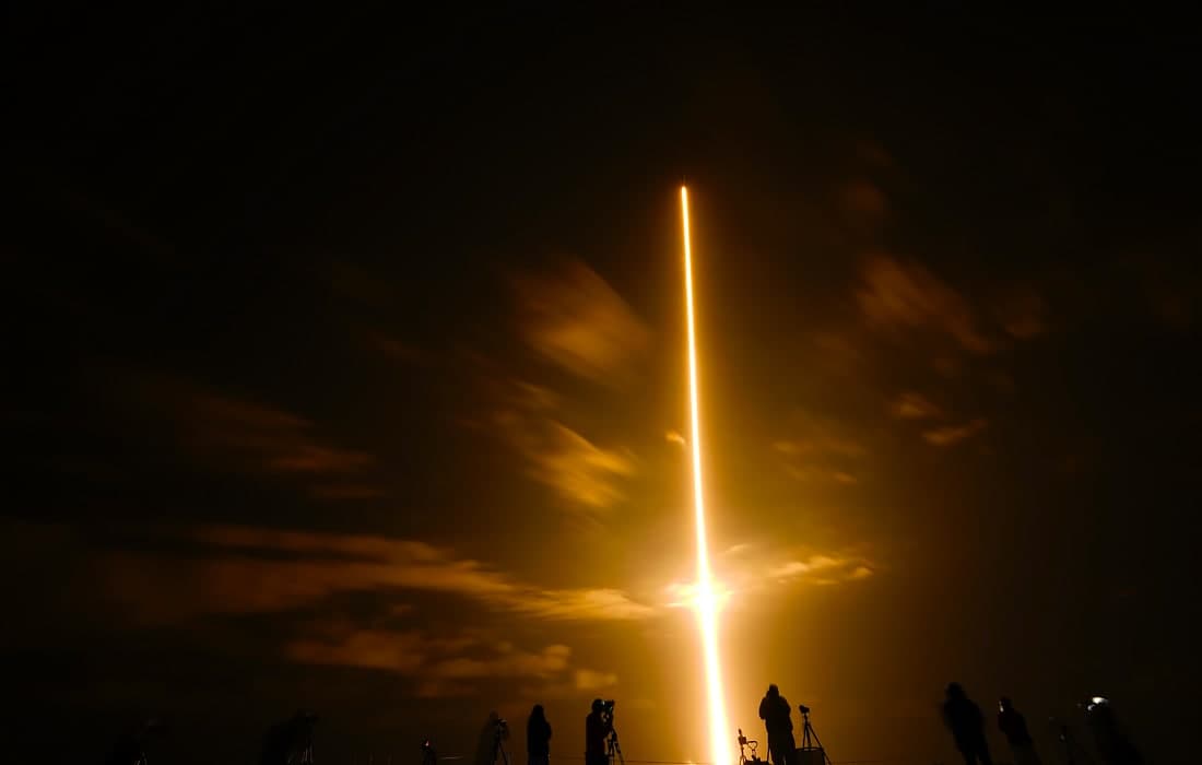 Floridada bortida to‘rtta astronavt bo‘lgan SpaceX’ning Crew Dragon-2 kosmik kemasi Xalqaro kosmik stansiya tomon uchirildi.