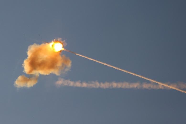 G‘azo sektoridan uchirilgan raketani Isroilning “Temir gumbaz” raketaga qarshi tizimi tutib qolmoqda.