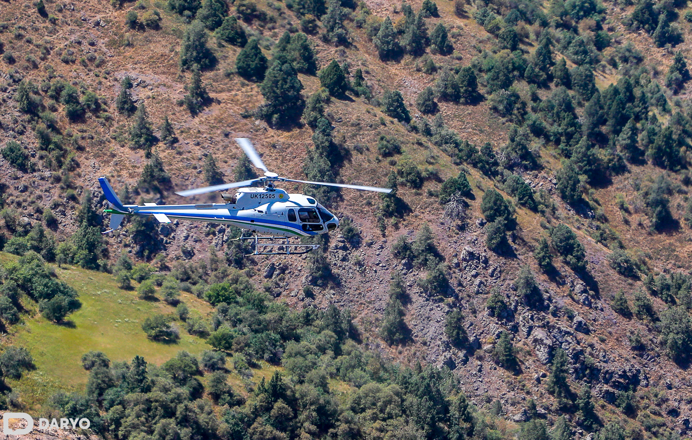 Парвоздаги Airbus H-125 вертолёти.