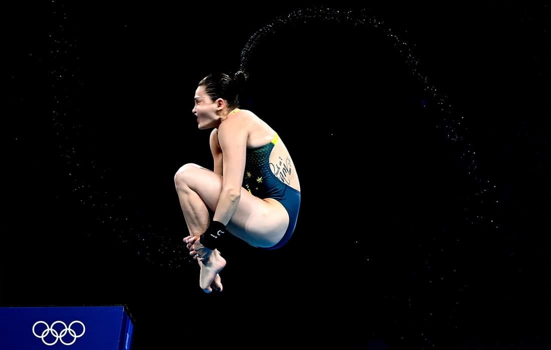 Avstraliyalik sportchi Melissa Vu Olimpiya o‘yinlarining 12-kunida 10 metrdan suvga sho‘ng‘ish bo‘yicha o‘tkazilgan musobaqada.