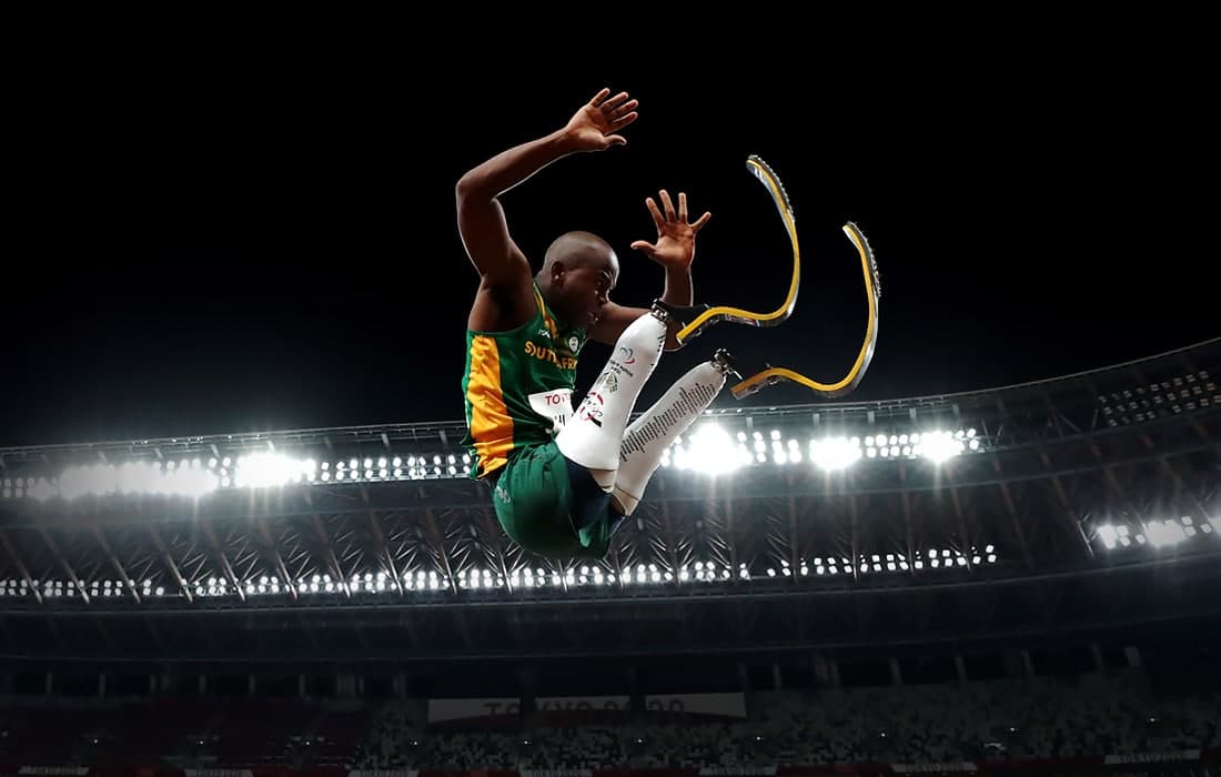 Janubiy afrikalik paralimpiya sportchisi Ntando Malangu erkaklar o‘rtasidagi uzunlikka sakrash musobaqasida qatnashmoqda.